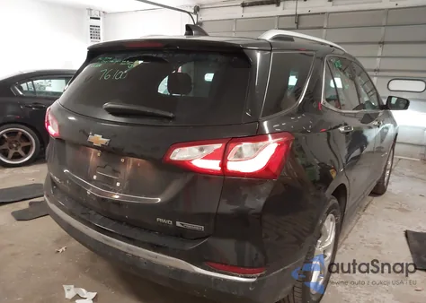 2018 Chevrolet Equinox Premier z USA, uszkodzony, nr VIN 2GNAXVEV5J6278281